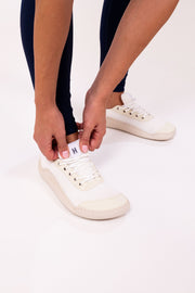 Detalle de la suela minimalista barefoot para estabilidad en sentadilla